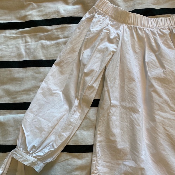 Abercrombie Off the shoulder blouse - Picture 2 of 4